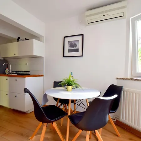 Julia2 Mit Eigenem Balkon By Interhome Apartman