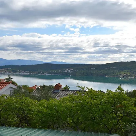 Julia2 Mit Eigenem Balkon By Interhome * Čižići