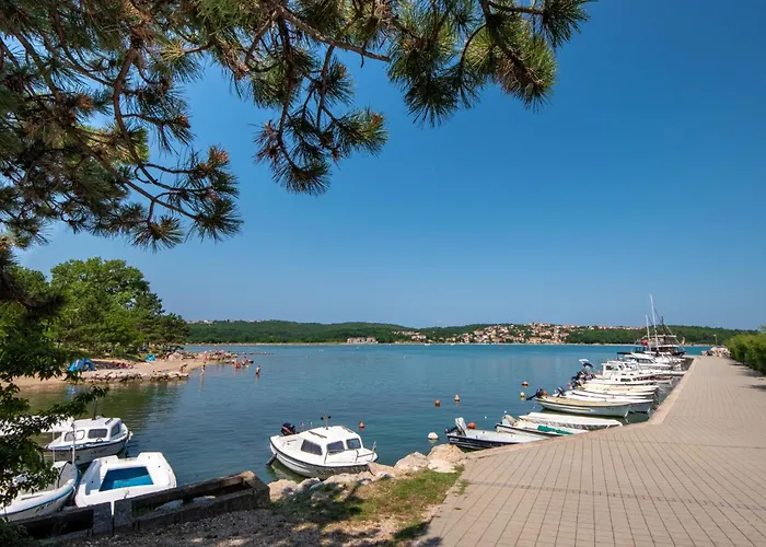 Julia2 Mit Eigenem Balkon By Interhome Apartman Cizici