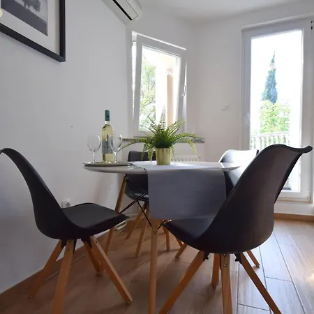 Julia2 Mit Eigenem Balkon By Interhome * Čižići